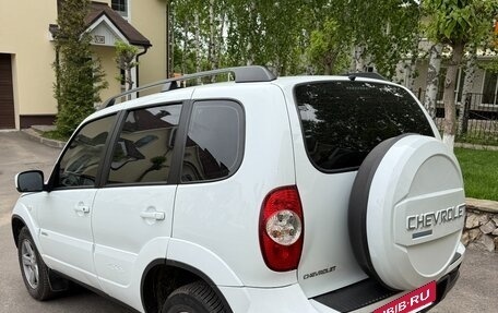 Chevrolet Niva I рестайлинг, 2013 год, 670 000 рублей, 3 фотография