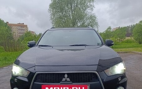 Mitsubishi Outlander III рестайлинг 3, 2010 год, 1 150 000 рублей, 2 фотография