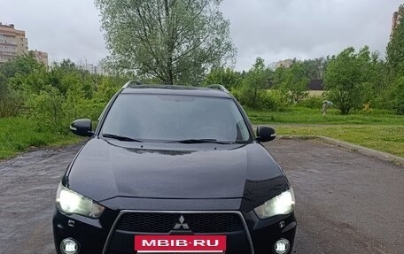 Mitsubishi Outlander III рестайлинг 3, 2010 год, 1 150 000 рублей, 4 фотография