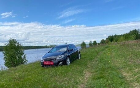 Opel Astra J, 2010 год, 850 000 рублей, 1 фотография