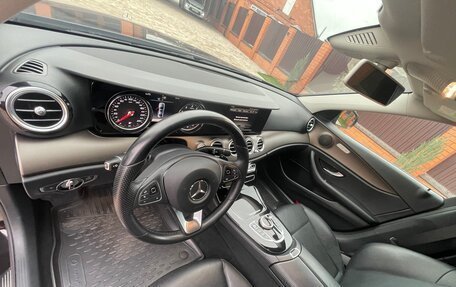 Mercedes-Benz E-Класс, 2017 год, 2 850 000 рублей, 6 фотография
