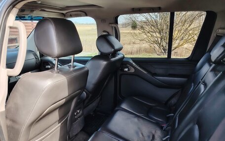 Nissan Pathfinder, 2007 год, 700 000 рублей, 17 фотография