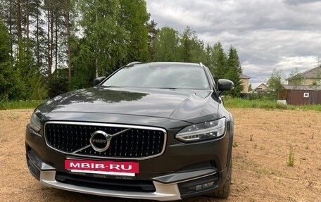 Volvo V90 Cross Country I рестайлинг, 2019 год, 3 350 000 рублей, 2 фотография