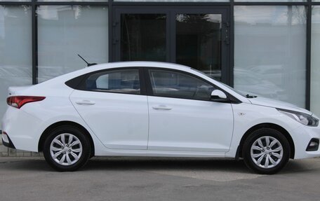 Hyundai Solaris II рестайлинг, 2019 год, 1 520 000 рублей, 5 фотография