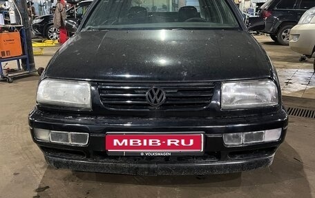 Volkswagen Vento, 1997 год, 120 000 рублей, 1 фотография
