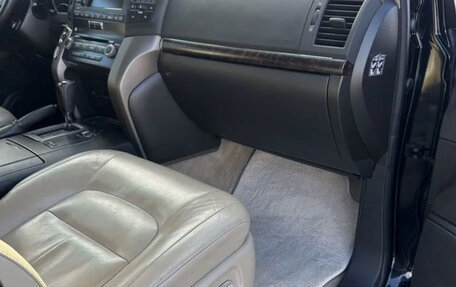 Toyota Land Cruiser 200, 2011 год, 2 750 000 рублей, 17 фотография