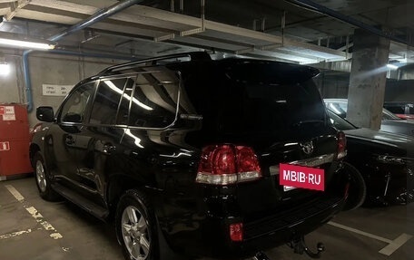 Toyota Land Cruiser 200, 2011 год, 2 750 000 рублей, 24 фотография
