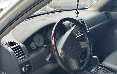 Chrysler 300C II, 2004 год, 850 000 рублей, 16 фотография