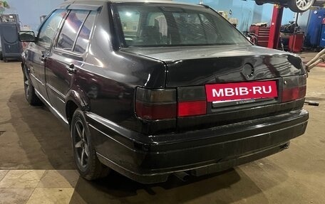 Volkswagen Vento, 1997 год, 120 000 рублей, 4 фотография