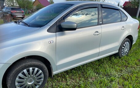 Volkswagen Polo VI (EU Market), 2011 год, 650 000 рублей, 3 фотография