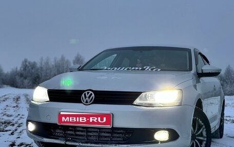 Volkswagen Jetta VI, 2013 год, 777 777 рублей, 1 фотография