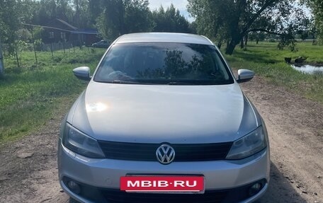 Volkswagen Jetta VI, 2013 год, 777 777 рублей, 10 фотография