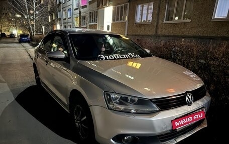 Volkswagen Jetta VI, 2013 год, 777 777 рублей, 6 фотография