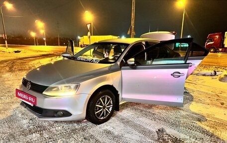 Volkswagen Jetta VI, 2013 год, 777 777 рублей, 8 фотография