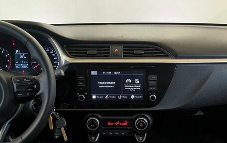 KIA Rio IV, 2022 год, 1 990 000 рублей, 7 фотография