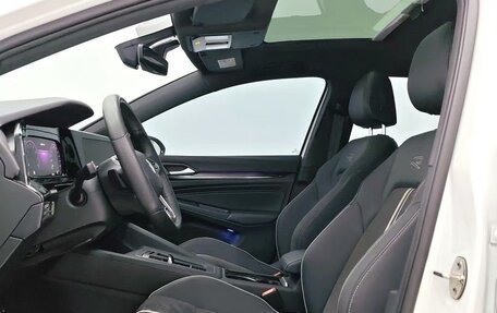 Volkswagen Golf VIII, 2023 год, 2 550 000 рублей, 3 фотография