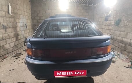 Mazda 323, 1991 год, 250 000 рублей, 1 фотография