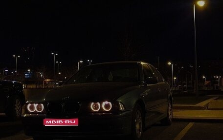 BMW 5 серия, 2001 год, 800 000 рублей, 1 фотография