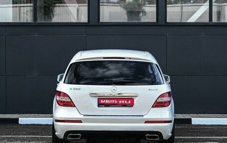 Mercedes-Benz R-Класс, 2012 год, 1 384 000 рублей, 4 фотография