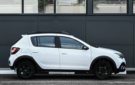 Renault Sandero II рестайлинг, 2019 год, 1 099 000 рублей, 5 фотография