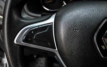 Renault Sandero II рестайлинг, 2019 год, 1 099 000 рублей, 12 фотография