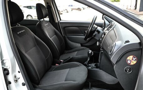 Renault Sandero II рестайлинг, 2019 год, 1 099 000 рублей, 8 фотография