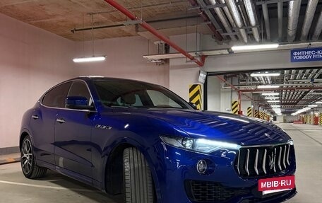 Maserati Levante I, 2017 год, 4 000 000 рублей, 8 фотография