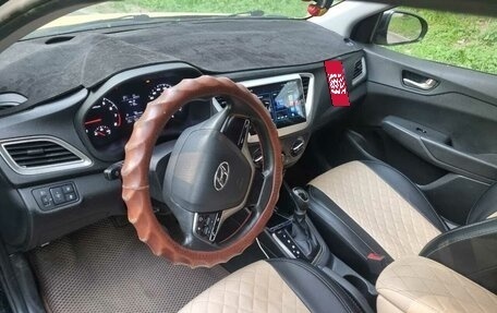 Hyundai Solaris II рестайлинг, 2021 год, 820 000 рублей, 4 фотография