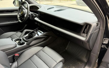 Porsche Cayenne III, 2024 год, 12 990 000 рублей, 6 фотография