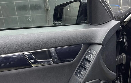 Mercedes-Benz C-Класс, 2009 год, 1 050 000 рублей, 14 фотография