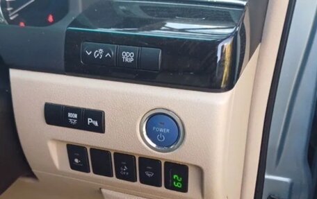 Toyota Alphard III, 2011 год, 2 670 000 рублей, 5 фотография