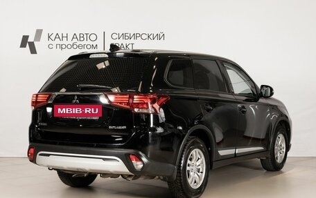 Mitsubishi Outlander III рестайлинг 3, 2018 год, 2 080 000 рублей, 3 фотография