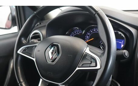 Renault Logan II, 2018 год, 1 100 000 рублей, 8 фотография
