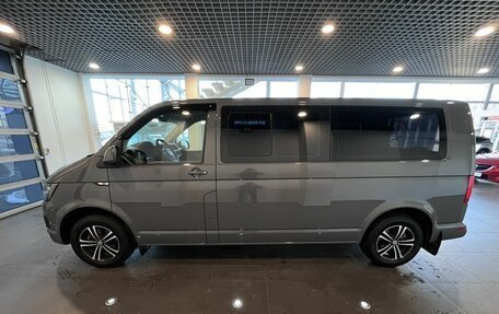 Volkswagen Caravelle T6 рестайлинг, 2019 год, 3 890 000 рублей, 6 фотография