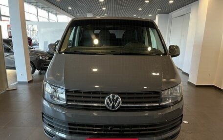 Volkswagen Caravelle T6 рестайлинг, 2019 год, 3 890 000 рублей, 8 фотография