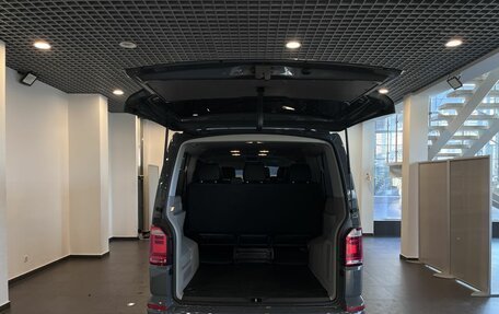 Volkswagen Caravelle T6 рестайлинг, 2019 год, 3 890 000 рублей, 33 фотография