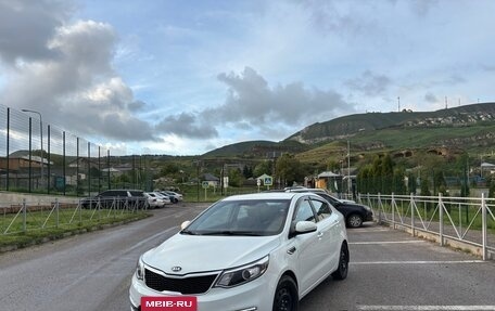 KIA Rio III рестайлинг, 2016 год, 800 000 рублей, 2 фотография