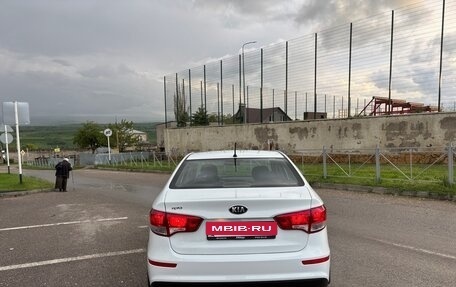 KIA Rio III рестайлинг, 2016 год, 800 000 рублей, 6 фотография
