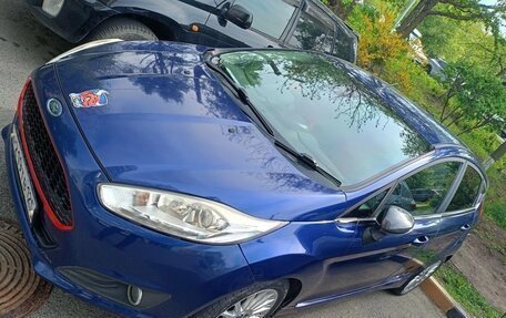 Ford Fiesta, 2015 год, 549 999 рублей, 3 фотография