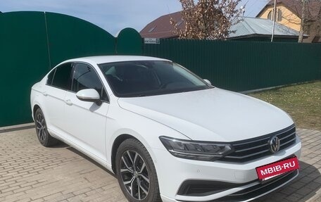 Volkswagen Passat B8 рестайлинг, 2019 год, 1 950 000 рублей, 2 фотография