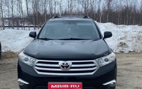 Toyota Highlander III, 2012 год, 2 450 000 рублей, 1 фотография