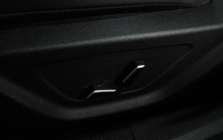 Geely Emgrand, 2024 год, 1 819 000 рублей, 13 фотография