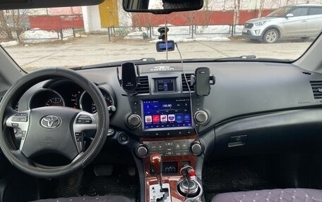 Toyota Highlander III, 2012 год, 2 450 000 рублей, 6 фотография