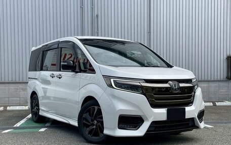 Honda Stepwgn IV, 2021 год, 1 950 000 рублей, 1 фотография