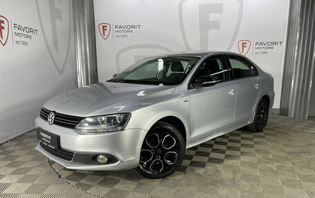 Volkswagen Jetta VI, 2013 год, 1 100 000 рублей, 1 фотография