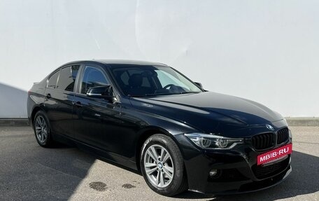 BMW 3 серия, 2018 год, 1 689 000 рублей, 3 фотография