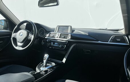 BMW 3 серия, 2018 год, 1 689 000 рублей, 14 фотография