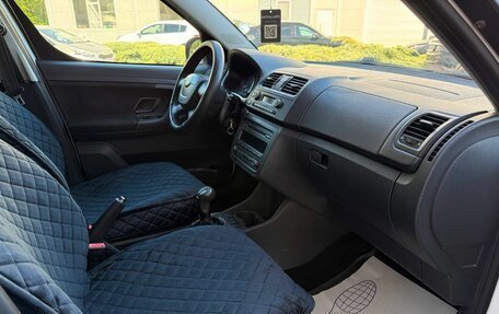 Skoda Roomster, 2011 год, 550 000 рублей, 11 фотография