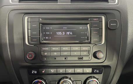 Volkswagen Jetta VI, 2013 год, 1 100 000 рублей, 12 фотография