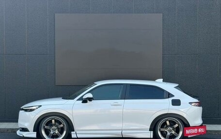 Honda Vezel, 2023 год, 1 936 000 рублей, 2 фотография